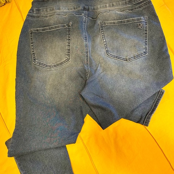 DG2 Jeggings - Picture 3 of 3